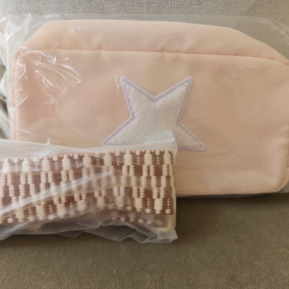 Bloc bag  in ivory w/ white star & adjustable crossbody or shoulder  strap NEW - Picture 14 of 16